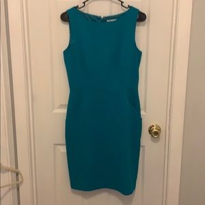 Calvin Klein size 6 turquoise dress with pockets